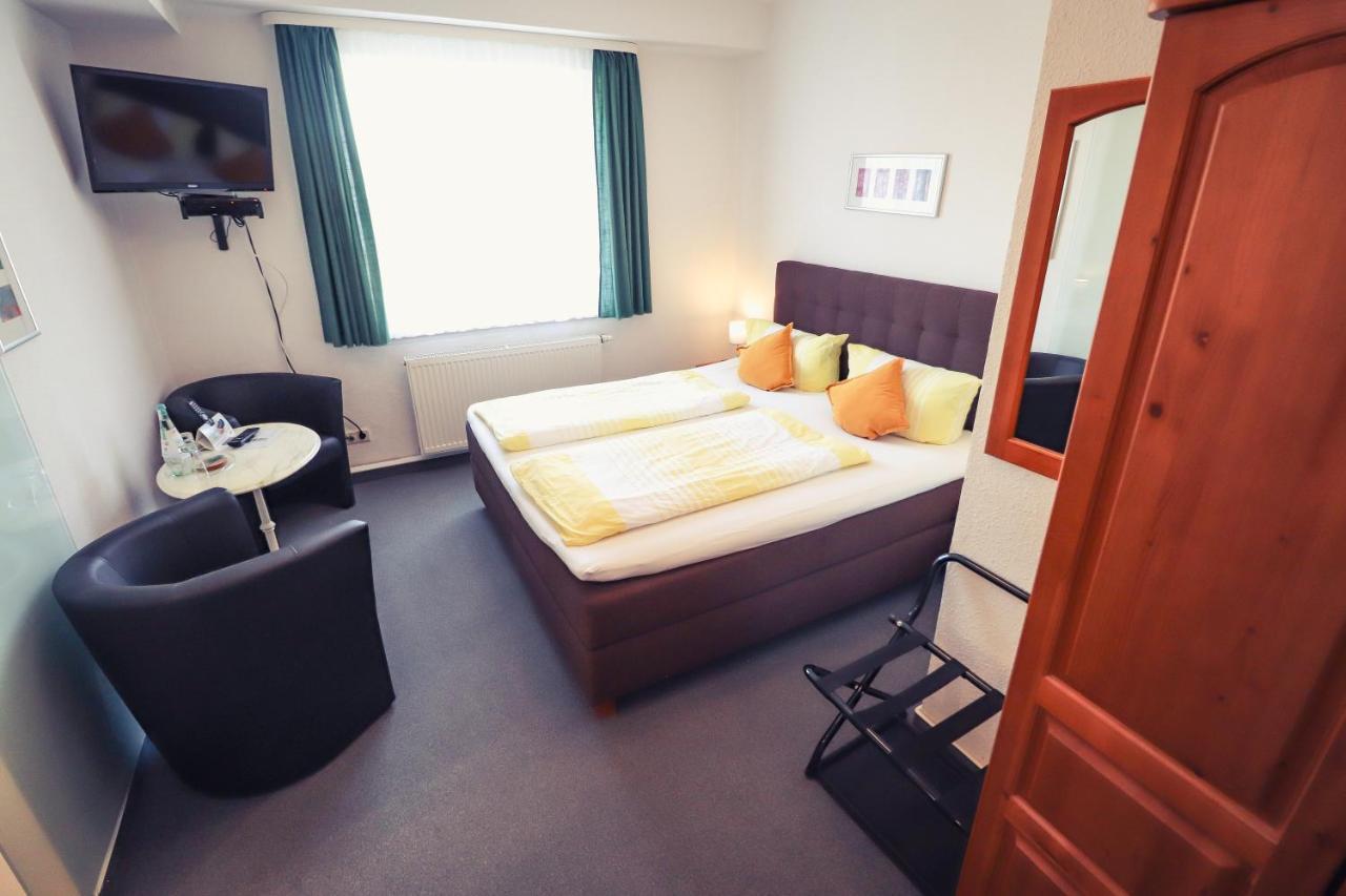 Hotel Schoene Aussicht Masserberg Esterno foto