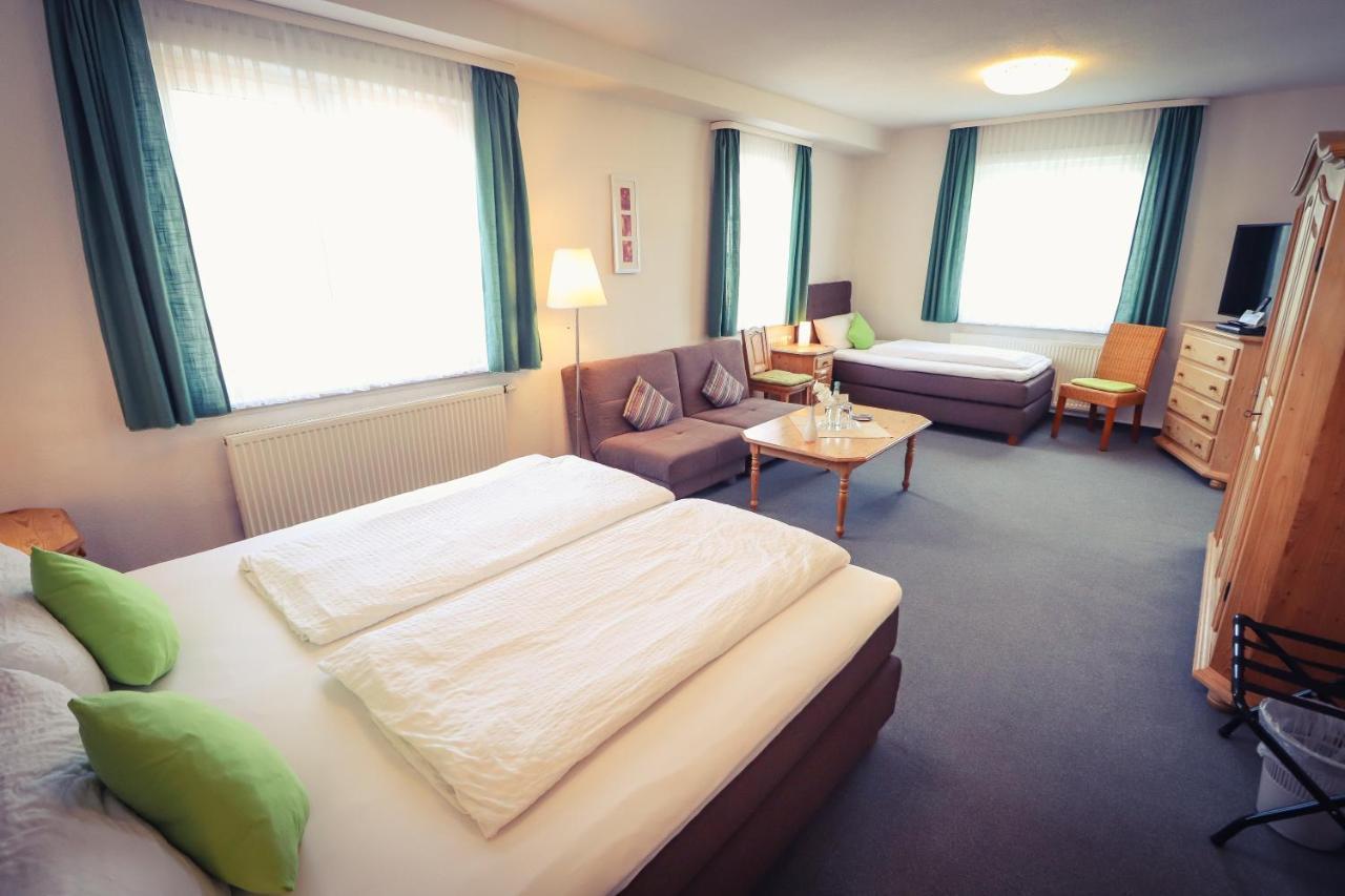 Hotel Schoene Aussicht Masserberg Esterno foto