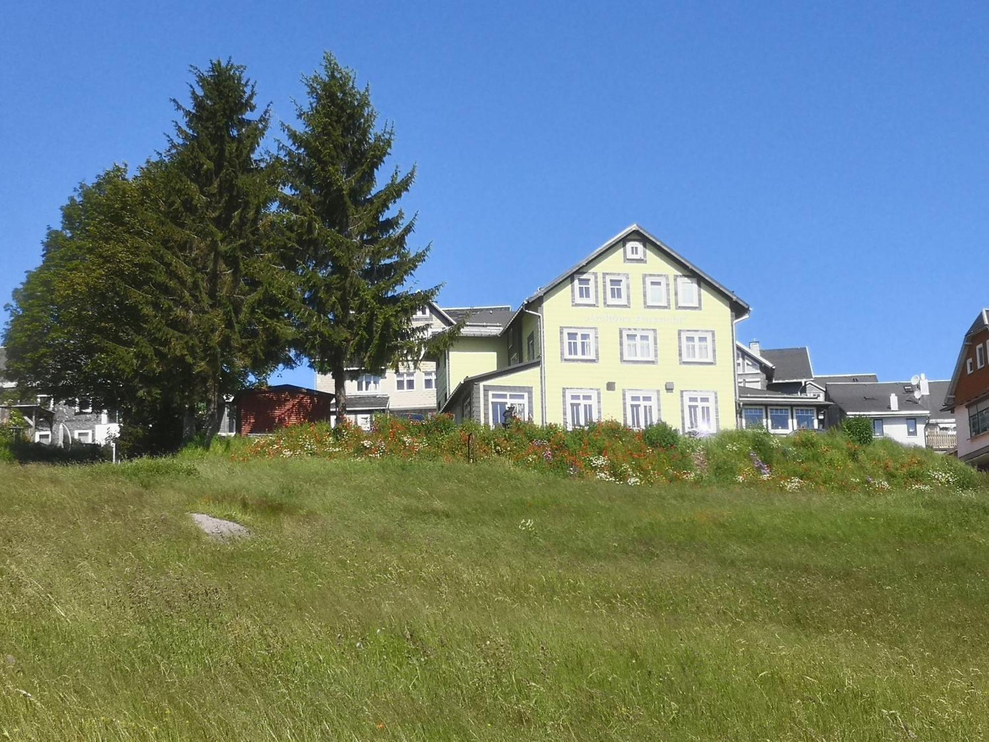 Hotel Schoene Aussicht Masserberg Esterno foto